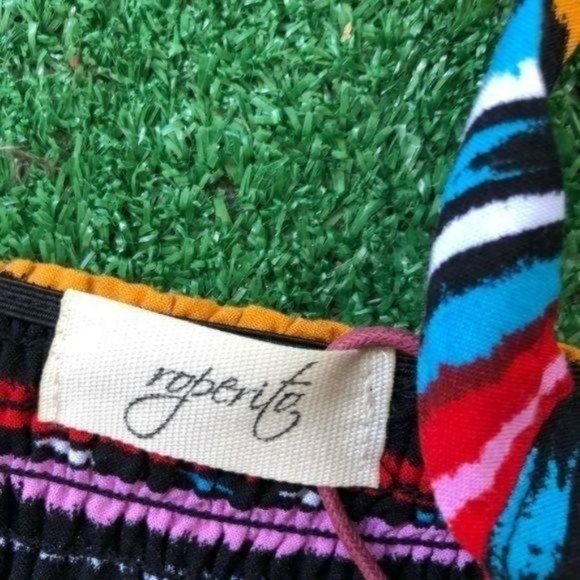 Colorful Sleeveless Crop Top Size L - Picture 5 of 7